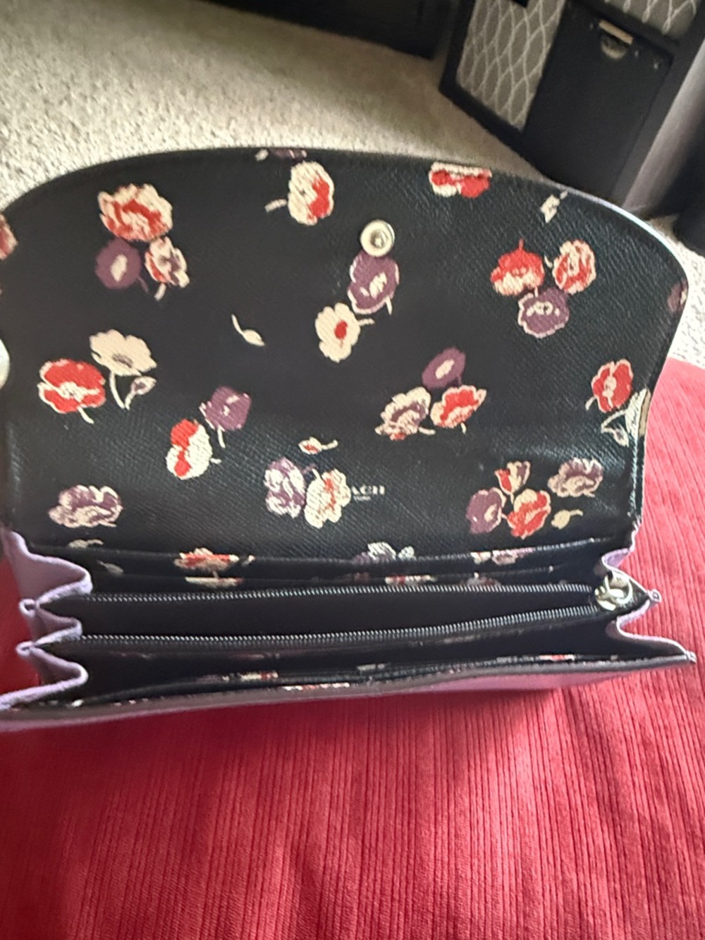 Coach large wallet/clutch , lavender , great condition! - Picture 2 of 7